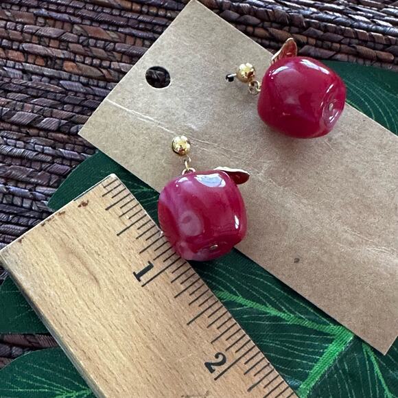 BOGO Vintage forbidden Apple Earrings - Picture 5 of 5